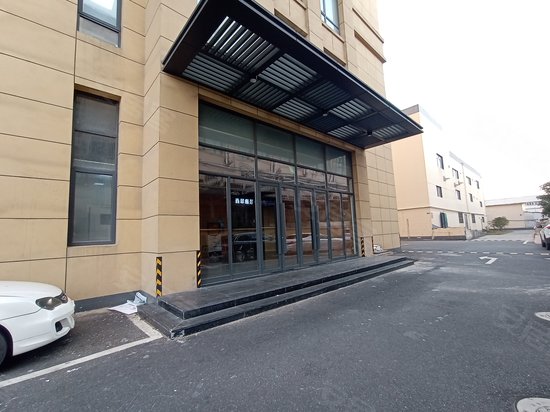 4号大街30号办公楼 