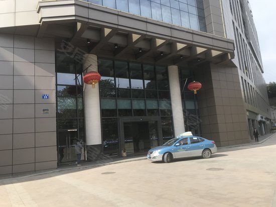 广东铁路投资大厦