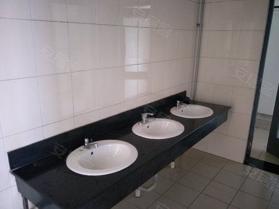 富兴地产康盛工业园 