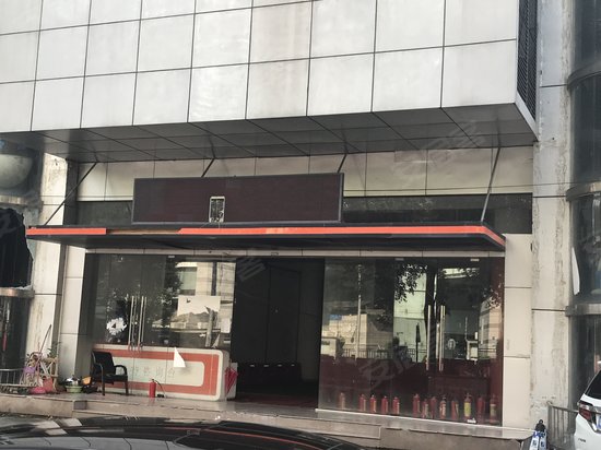 飞顺达汽车大厦 