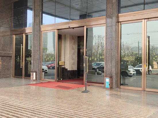 新太阳商贸大厦 