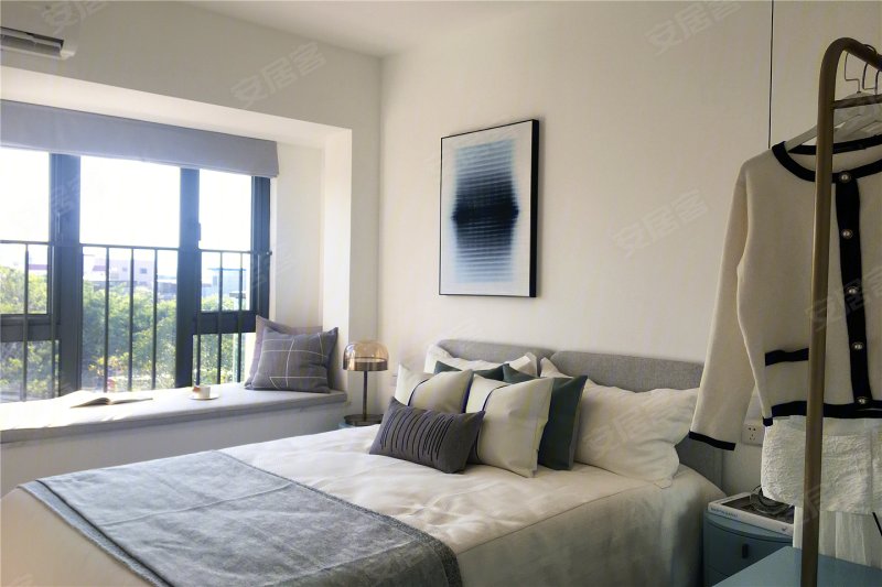 容桂笋盘 实地紫藤公馆(内部渠道价85万 送物管)包接送!