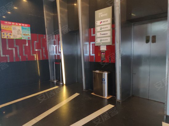 汇宝购物广场(办公) 