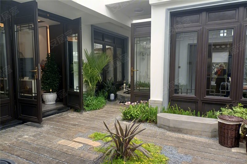 中森·腾玥蓝山2室2厅70.89㎡50万二手房图片