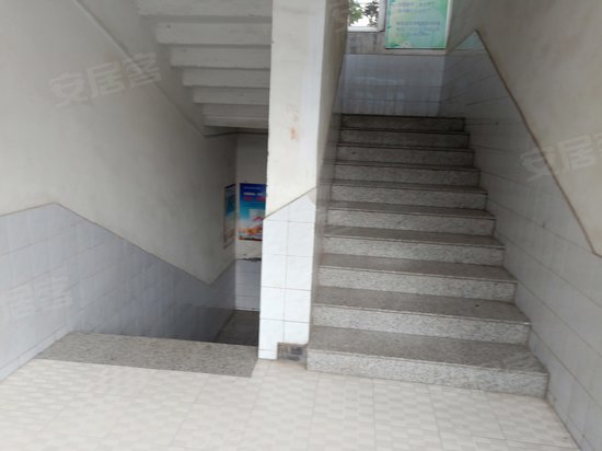 天桥教育商务中心(商住楼) 