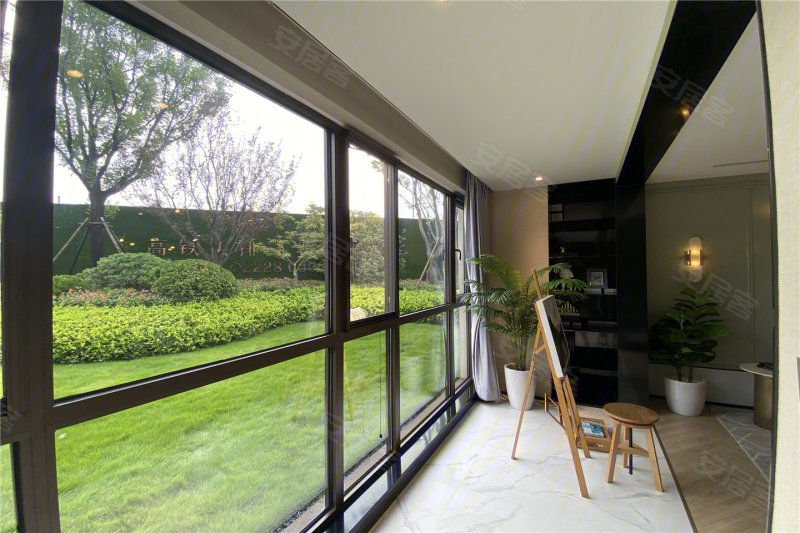 晖达紫誉府(新房)4室2厅1卫128㎡南115万