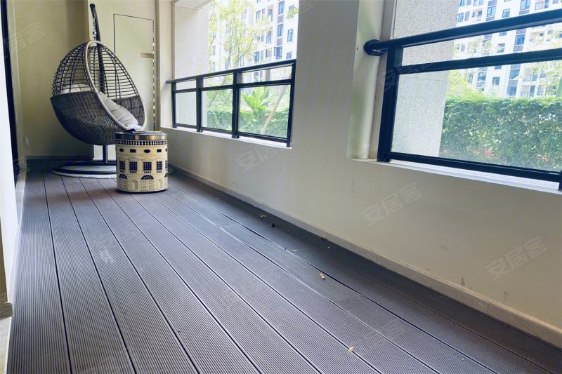 礼嘉金科现房横厅大平层特价240万,碧桂园金茂金科樾千山(新房)二手房