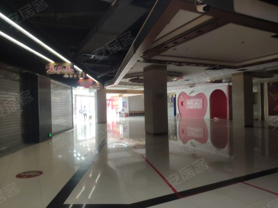 东圃购物中心商务区 