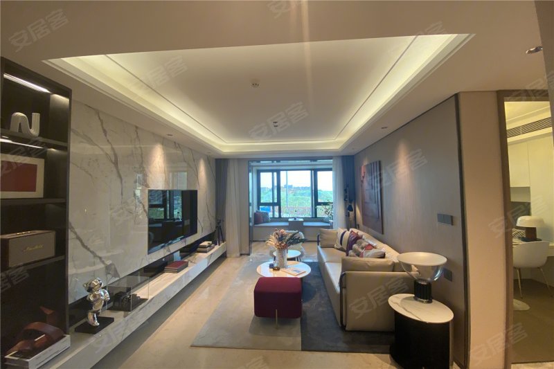 首创禧悦学府3室2厅2卫128㎡南141万