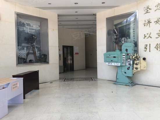 广西电影集团大楼 