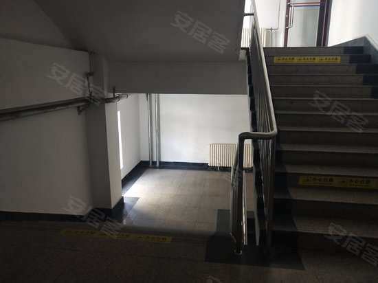 1889海湾港航服务园 