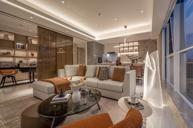 世豪翡丽(新房)2室2厅3卫173㎡南433万