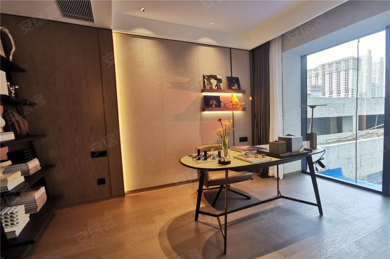 荣民捌号(新房)4室2厅2卫210㎡南北416万