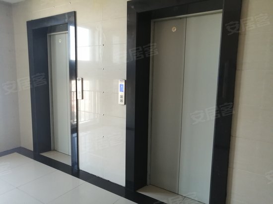 万龙第八城F区(商住楼) 