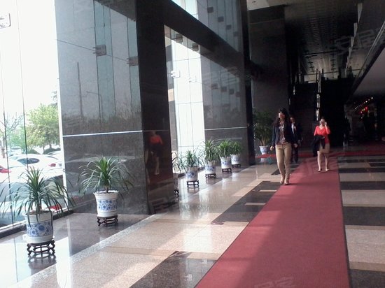 绿地普陀商务广场(办公) 