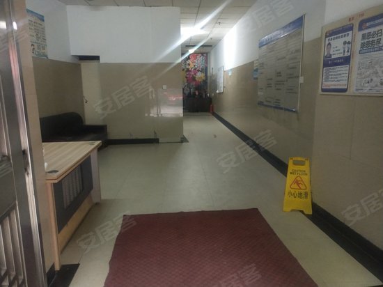 西部商城办公楼 