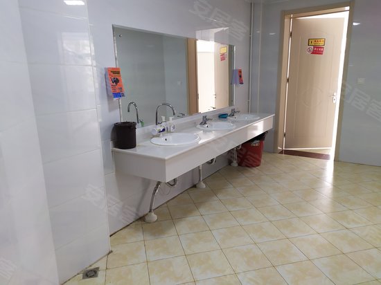 中航荣丰写字楼 