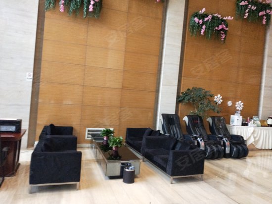 四季如春国际水会酒店 