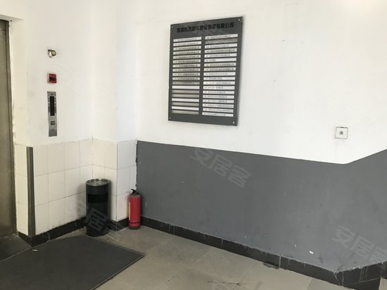 满京华集团商业大厦 