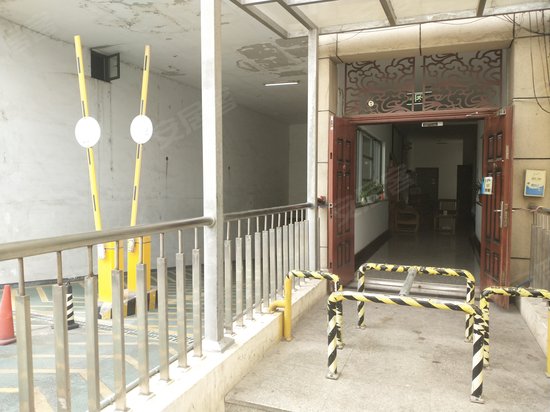 新沧商贸城公寓