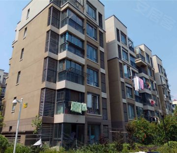 东郊小镇第八街区