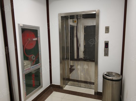 万马商业广场(办公) 