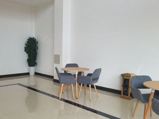 东信中心城办公楼 