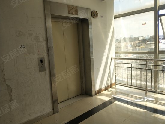 中翔商贸城三区(商住楼) 