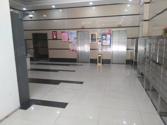 宝龙城市公寓C幢 