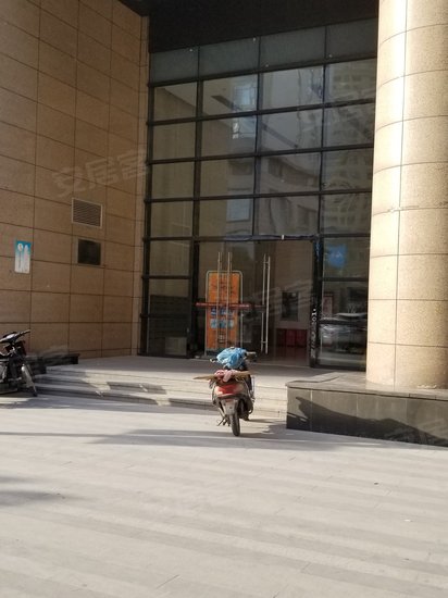 水岸国际LOFT公寓 