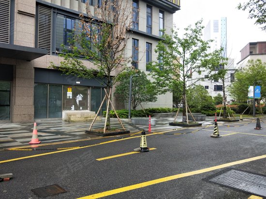 金山屿商务大厦 