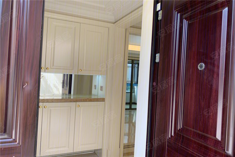 历下准现房 cbd北 核心位置 欢迎咨询,济南天玺铂悦澜庭二手房,194万