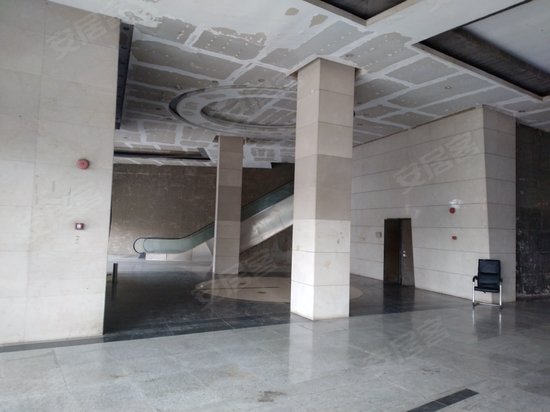 卡摩尔汽车广场 