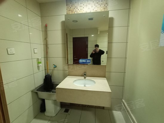 银隆百货(办公) 