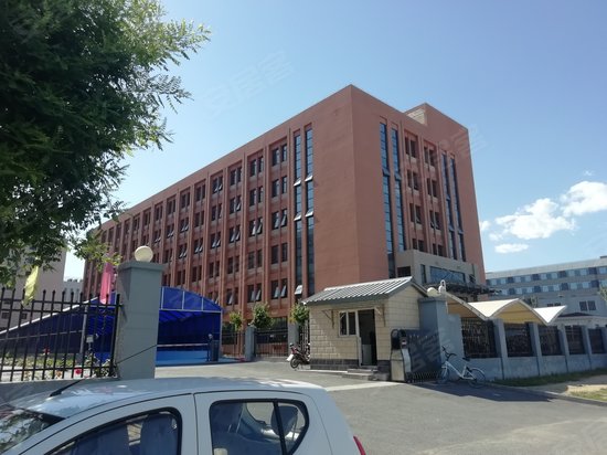 领先基业研发楼 