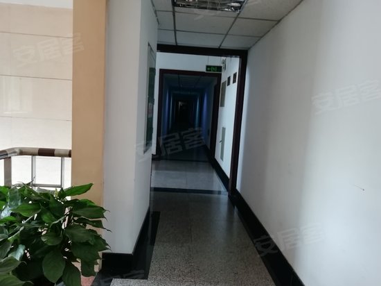 鸿基世业商务酒店 