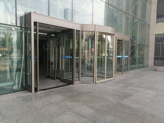 长春内陆港联检大楼 