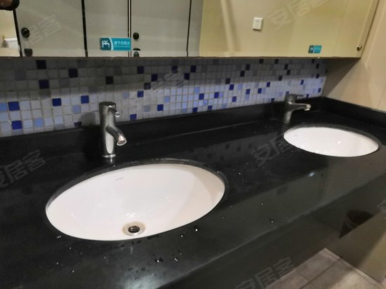 天之骄子生活新天地 