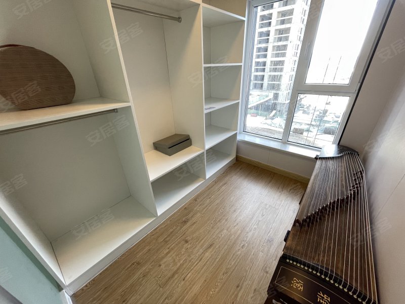 西置·瑀美福景4室2厅4卫84.99㎡南北42万