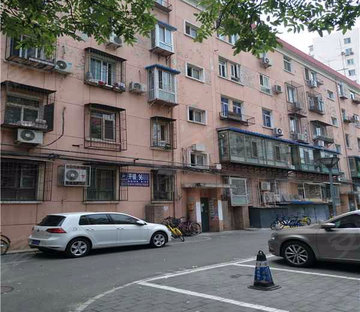 潘家园南里方正两居室,通透自住装修,小区安静,居住舒适.