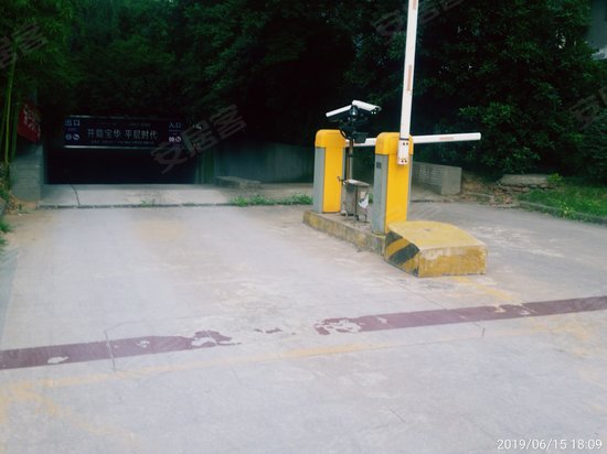 城市绿洲花园综合楼 