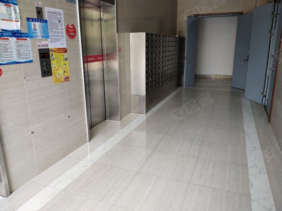 双银国际金融城 