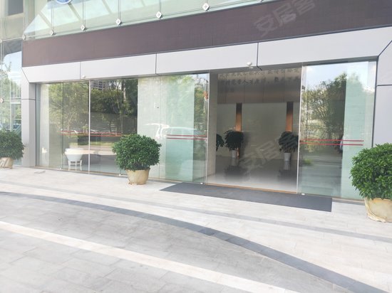 昆百大国际派办公楼