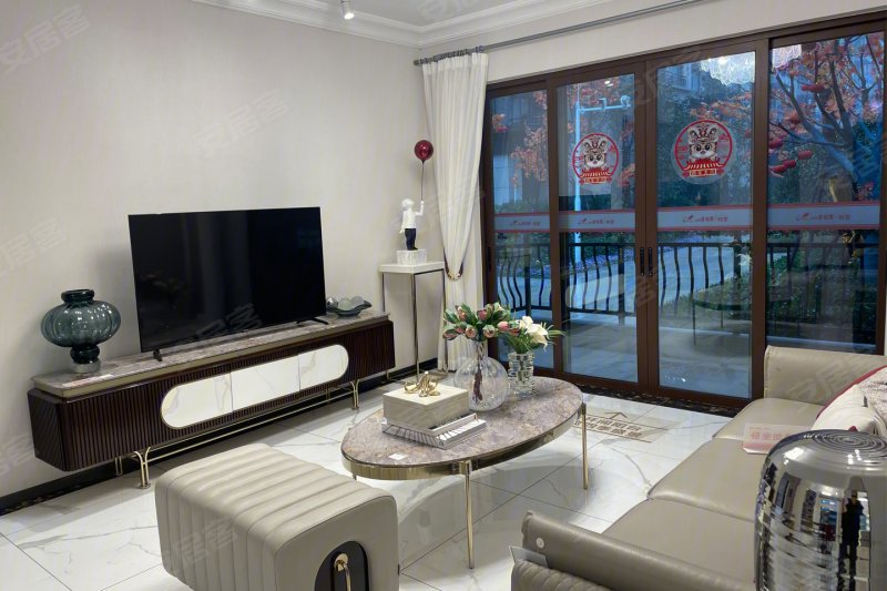 信阳碧桂园领墅3室2厅1卫106㎡南80万