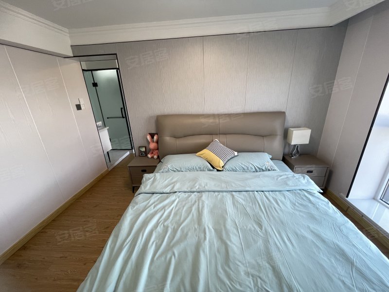 西置·瑀美福景4室2厅4卫84.99㎡南北42万