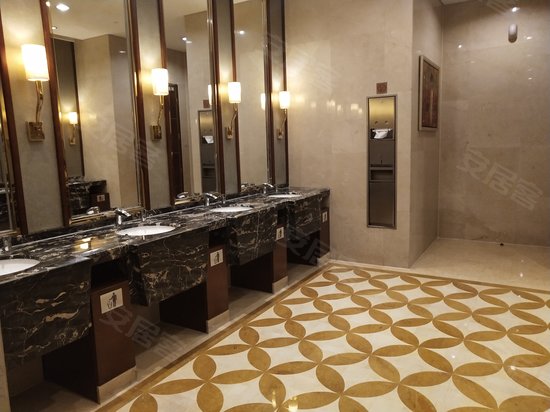 青岛香格里拉中心 