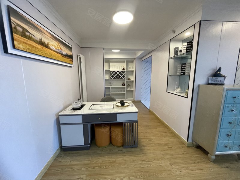 西置·瑀美福景4室2厅4卫84.99㎡南北42万