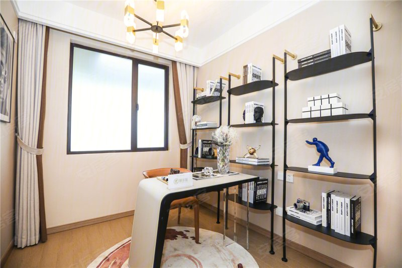 南昌经纪人 罗丹红的店铺