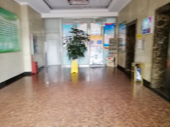 云南世博集团综合大楼 