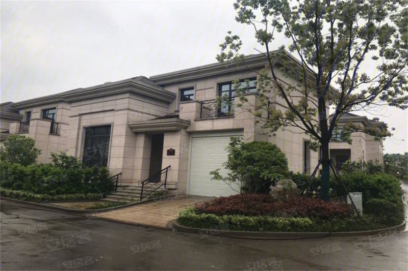 纯独栋别墅 一线临湖 低密墅区 超大花园 现房 特惠,鑫聚温莎半岛